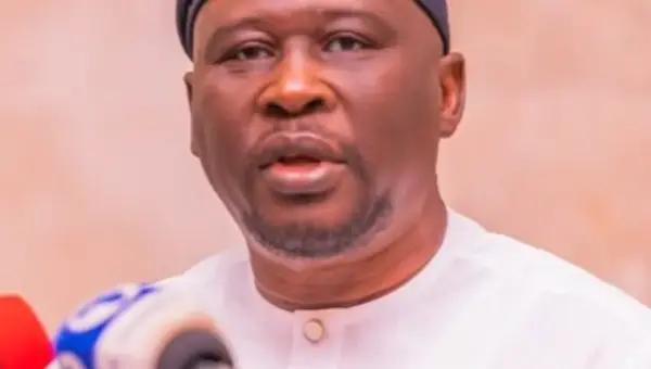 Fintiri relaxes Mubi curfew, warns criminals, troublemakers