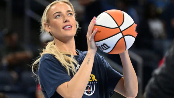 Enes Kanter Freedom joins Sophie Cunningham rally before Fever game