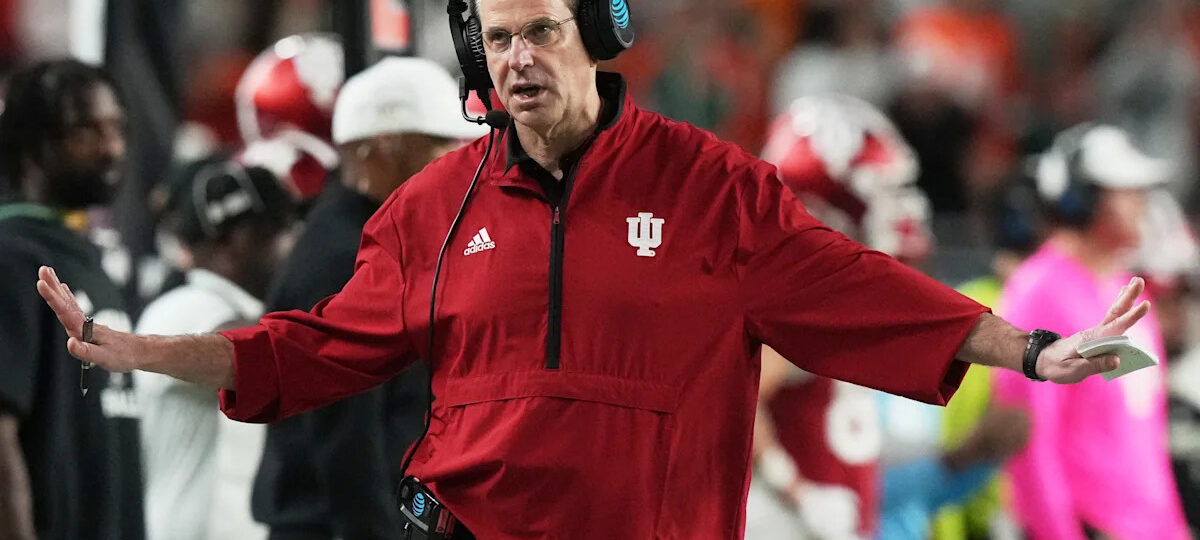 Defensive lineman Wyatt returning for 5th season with defending champion Hoosiers, AP source says