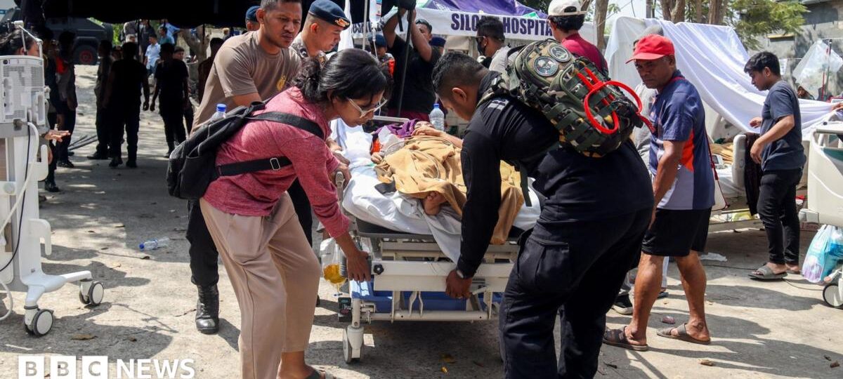Rescuers search for survivors of powerful Indonesia earthquake