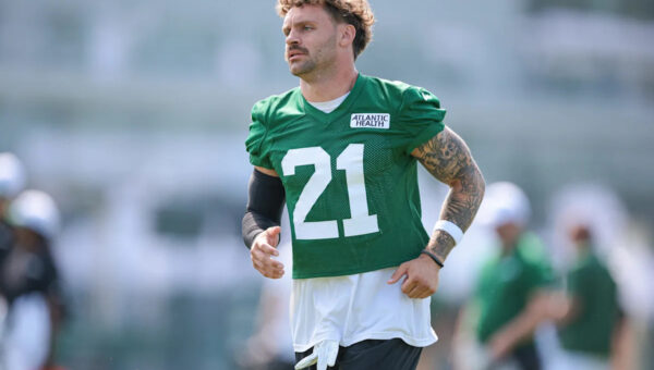 49ers bring back 2 players as others hit injured reserve