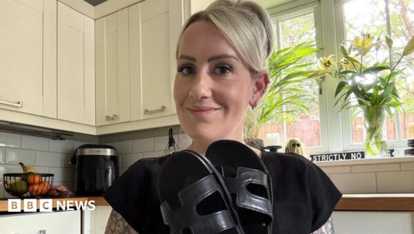 ‘Banned over a pair of £2 sandals’: Why some sellers are complaining about Vinted