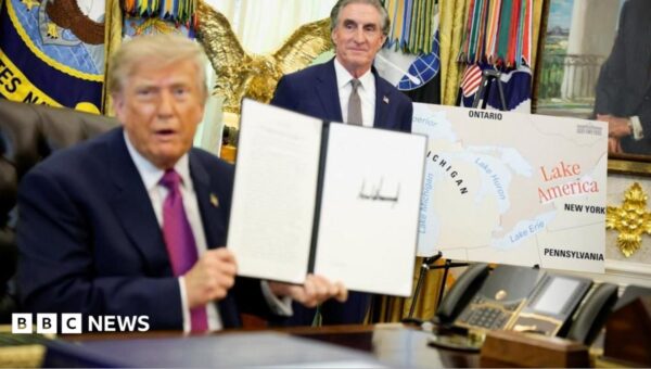 Trump signs order to rename Lake Ontario to Lake America