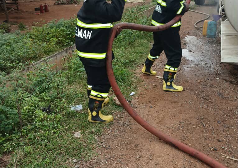Major fire disaster averted in Kwara community as tanker detaches from truck
