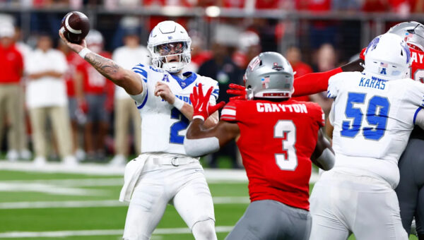 Stokes’ 2 TDs, Memphis’ defensive line leads Tigers past UNLV 27-21