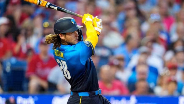 Bohm’s triple in the 10th scores 2 runs as the Phillies beat the Cardinals 7-6