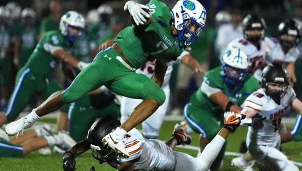 Wisconsin commit is averaging 455 rushing yards, six touchdowns a game