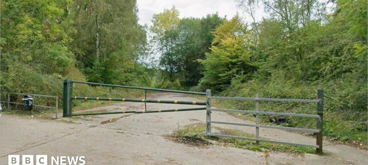 Murder inquiry after man bitten by dog dies