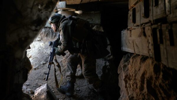 Soldiers have to plan out every step just to reach Ukraine's deadly 'zero line.' A sergeant said it's like 'Mission Impossible.'