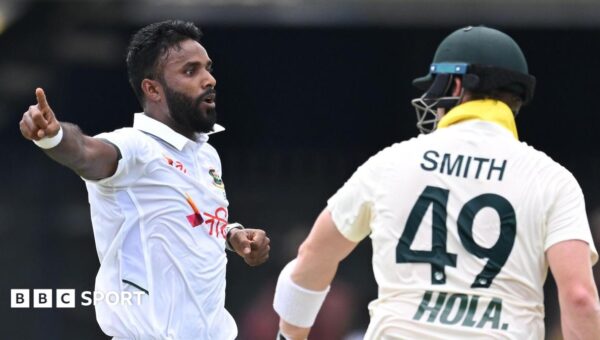 Bangladesh dominate Australia despite Smith reprieve