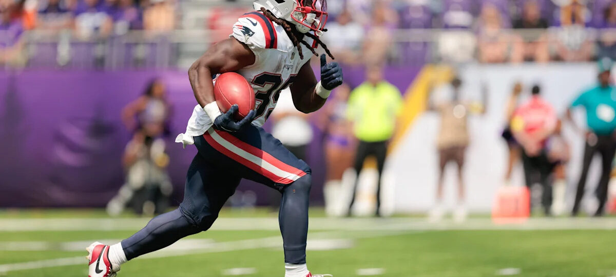 Patriots sign second free agent running back before preseason opener, per report
