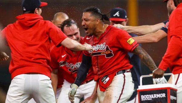 Dodgers sign former Braves catcher as Will Smith injury insurance