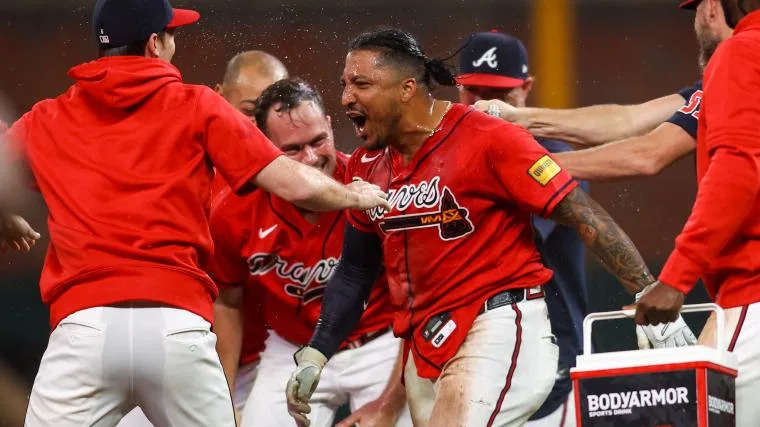 Dodgers sign former Braves catcher as Will Smith injury insurance