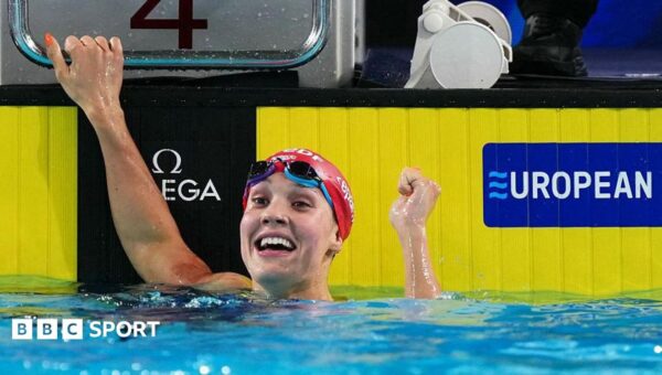GB’s Evans wins European gold in 100m breaststroke