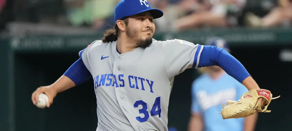 Yankees Reportedly Sign Veteran Pitcher With 2.45 Postseason ERA
