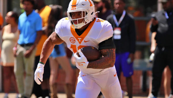 Tennessee running back named to Maxwell Award preseason watch list
