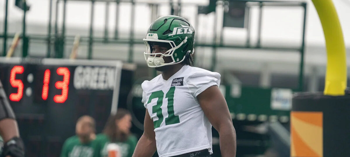 Aaron Glenn: David Bailey "fine" after hurting ankle Saturday