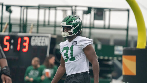 Aaron Glenn: David Bailey "fine" after hurting ankle Saturday