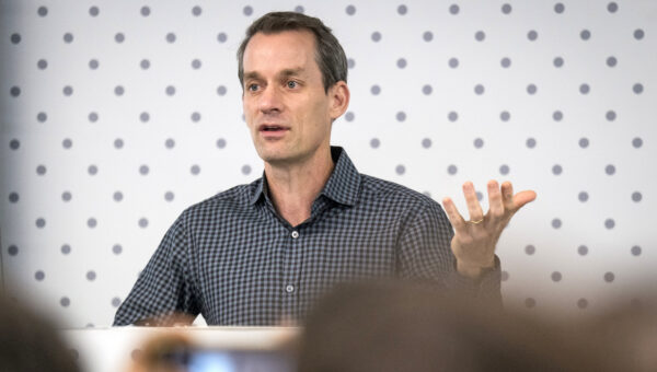 Jeff Dean and other top AI researchers are leaving Google to launch their own startup