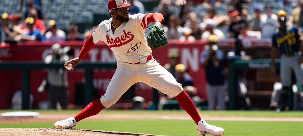 Ureña throws 3-hit ball for 6 innings, Meckler hits 2-run homer as Angels beat Brewers 3-0