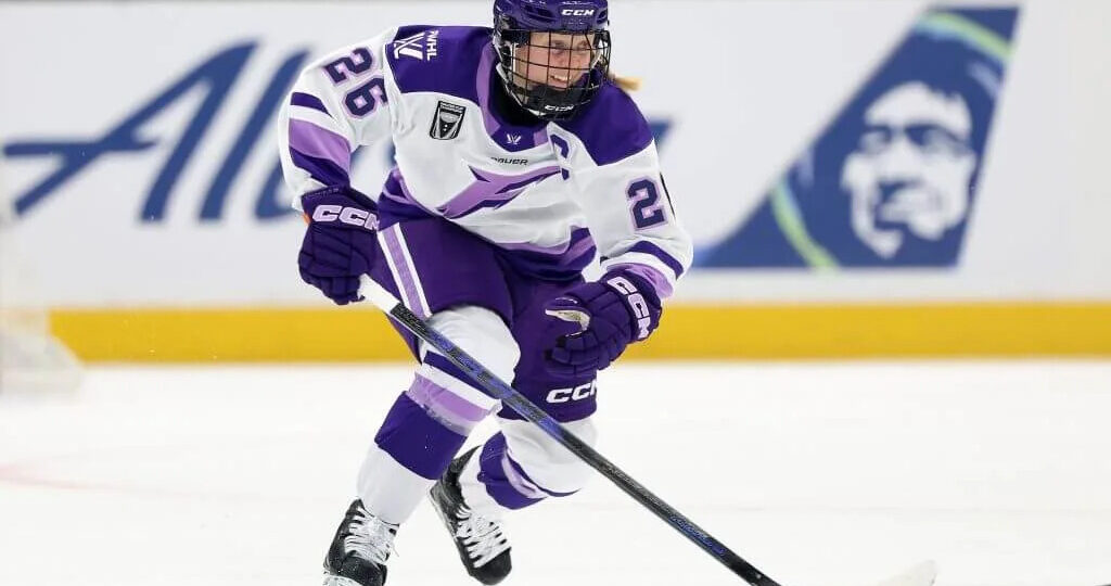 Kendall Coyne Schofield re-signs with Minnesota Frost on 2-year deal