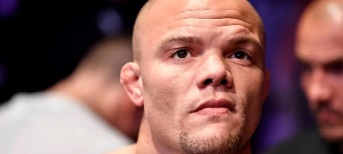 Anthony Smith breaks silence following arrest and felony charges