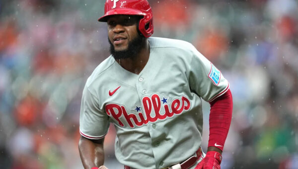 Riders on the storm: Phillies 8, Orioles 0