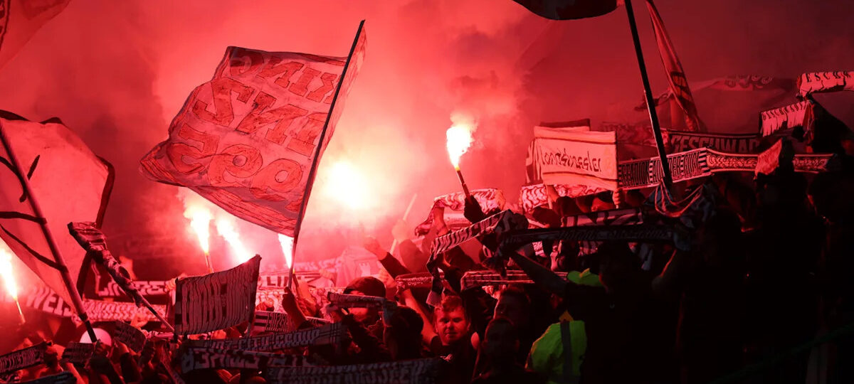Video: TNT cameras capture Kasper Hogh soaking up Celtic Park atmosphere before LASK win