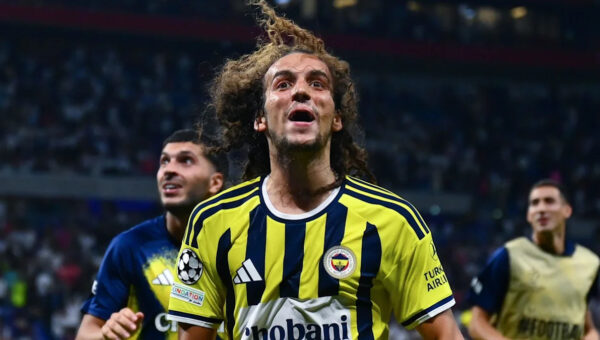 Guendouzi confronted on pitch after Fenerbahce win