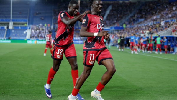 Hull agrees €25 million Nobel Mendy transfer