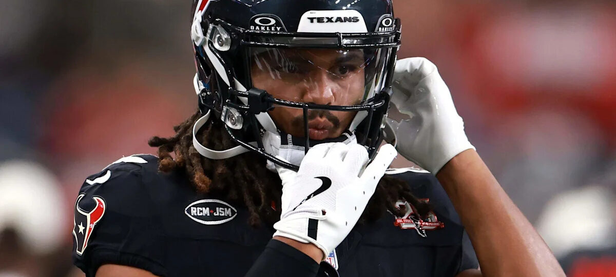 Texans Double Down After Cutting Fan Favorite From Roster in ‘Surprise’ Move