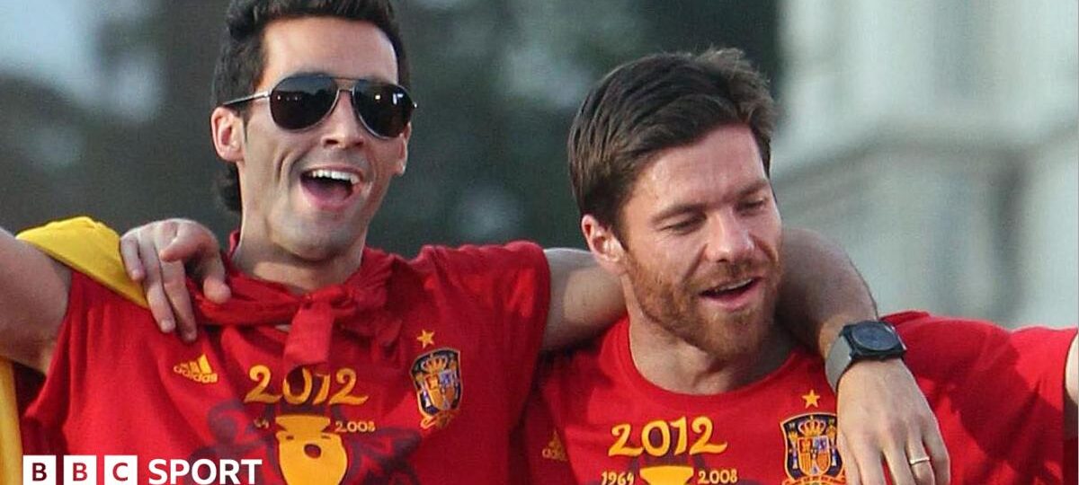 Alonso 'always thinking' but Arbeloa becoming boss 'a surprise' - Benitez