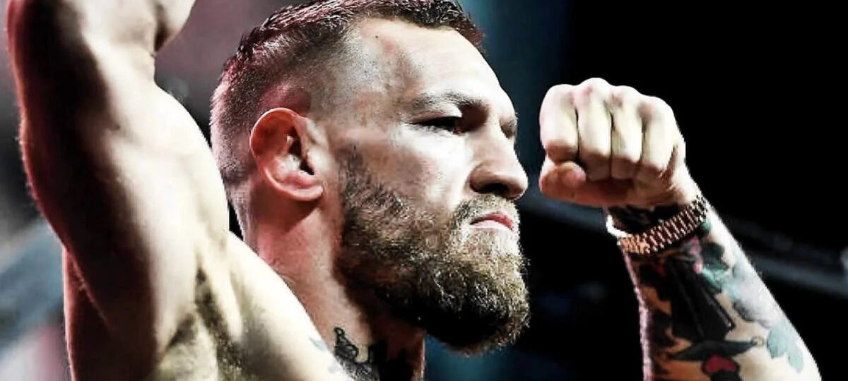 Conor McGregor has successful knee surgery: 'I am confident'