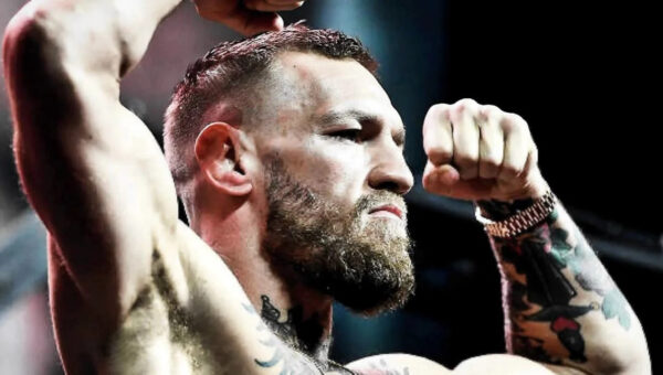 Conor McGregor has successful knee surgery: 'I am confident'