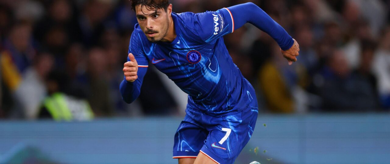 Transfer: Chelsea inform Man City of Pedro Neto’s asking price