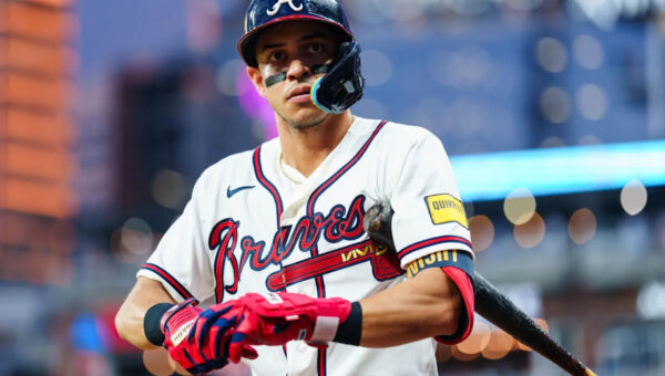 Mauricio Dubon returns to lineup in left field, five-hole