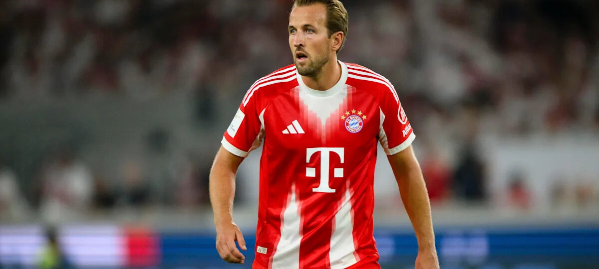 Borussia Dortmund vs. Bayern Munich: Lineups are out—Nathaniel Brown makes his competitive debut as part of a near-champagne XI! Dayot Upamecano and Ismael Saibari benched!