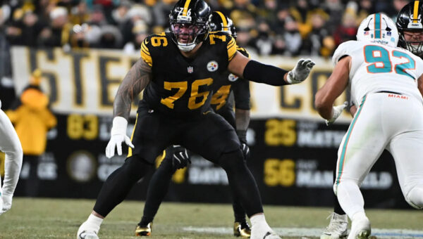 Steelers roster spotlight: Was Troy Fautanu's position change a mistake?