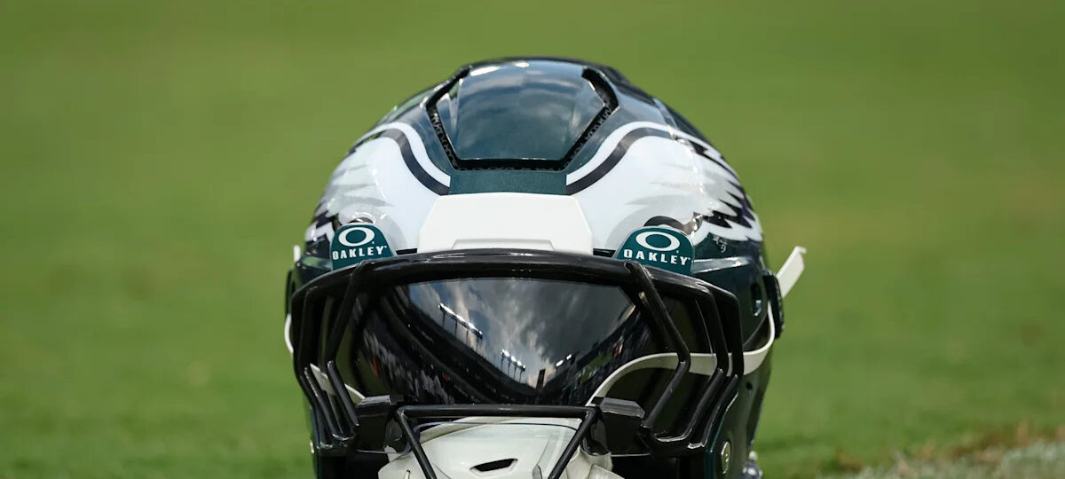 RB Ja’Quinden Jackson was released from hospital, returned home with Eagles Saturday night