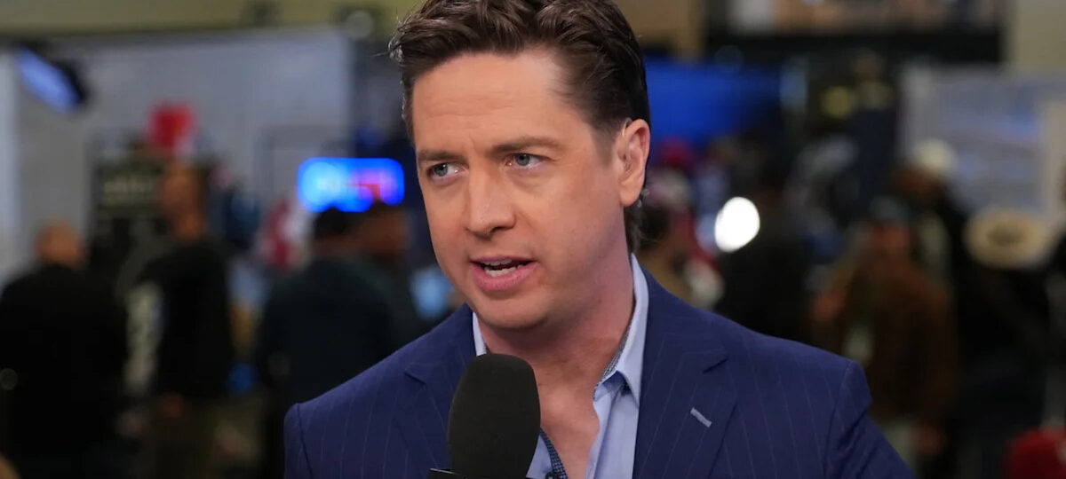 Tom Pelissero joins Netflix’s NFL coverage as sideline reporter and insider