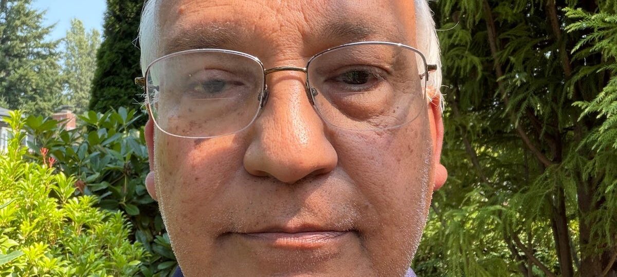I ‘soft retired’ at 65. I work 3 days a week and take extended vacations.