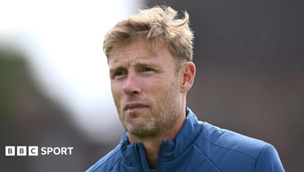 Flintoff leaves England Lions head coach role