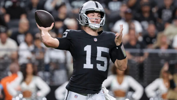Raiders QB Fernando Mendoza, No. 1 pick of the NFL Draft, makes some nice plays in preseason debut