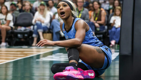 Jemele Hill ruthlessly snaps at Boomer Esiason’s ‘jealous’ take on DiJonai Carrington