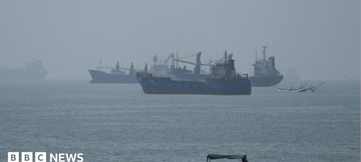 US strikes Iranian launchers on Larak Island in first known attack in weeks