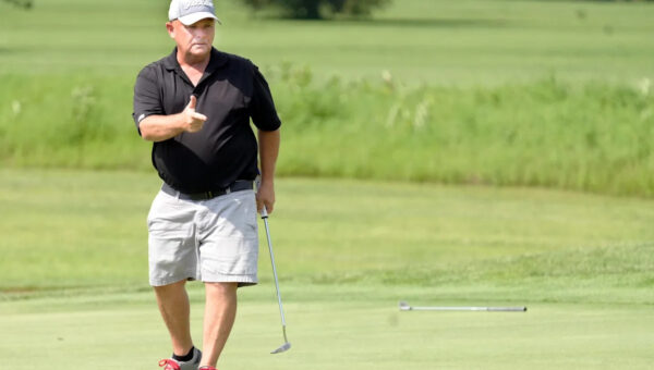 Brad Baker rolling at ZDGA Seniors; Allen, Seekatz are lurking
