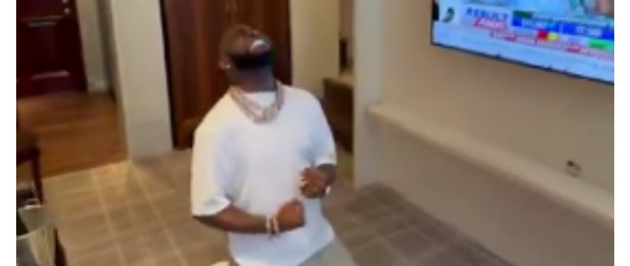 Osun decides: Davido celebrates as INEC declares Adeleke winner [Video]