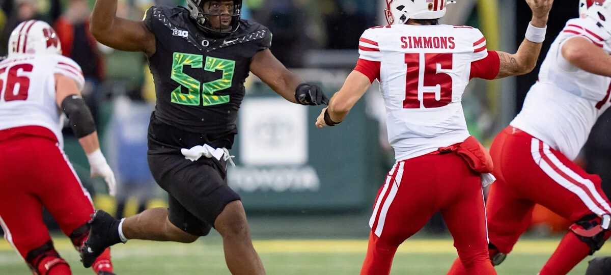Only 3 Ducks named ESPN preseason All-Americans