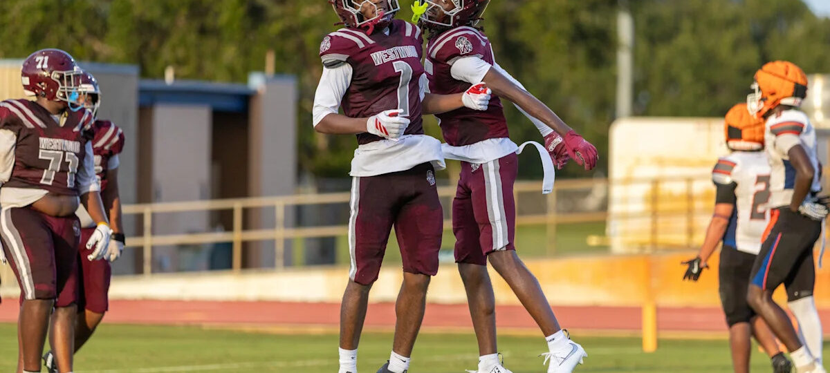 Football: Westwood weathers every storm in Week 1 win over Palm Beach Gardens