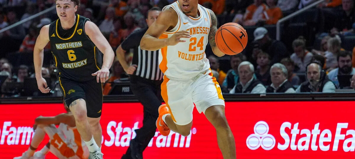 Tennessee guards Tyler Lundblade, Troy Henderson close to returning to full strength